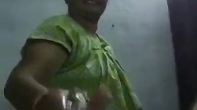 Indian Chilakaluripeta Aunty Suck Oily Dick Her Hubby