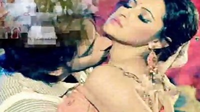 indian hot celebrity porn mms scandal- hindisex24.com