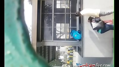 Desi bangalore outdoor blowjob to a stranger