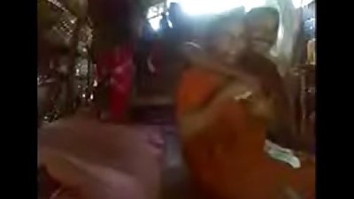 Kerala aunty in saree fucking with neighbour