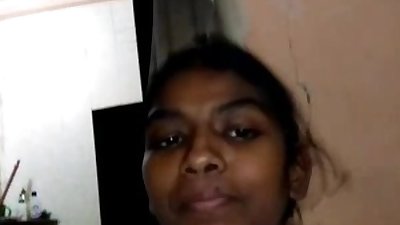 Tamil Indian GF Babe Giving Blowjob Porn Video