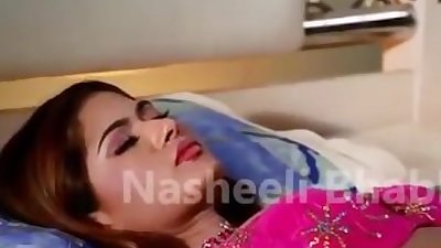 Bhabi se Nashe mein piyar kiya