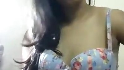 reshmi-aktar-top-bd-hot-sexy-model-live-chat.mp4