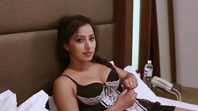 amazing-b-grade-indian-movie-love-making-seducing-hot-scene (3).mp4