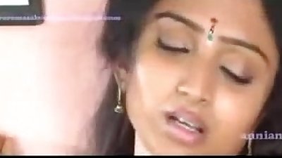 South Waheetha Hot Scene in Tamil Hot Movie Anagarigam.mp4