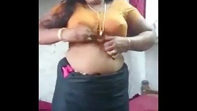 Desi Bhabhi Stripping Saree Showing Body