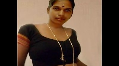 Indian Aunty Hot Boobs