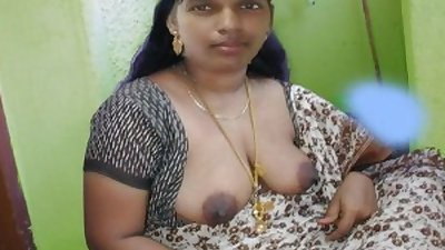 Indian Aunty Boobs Show