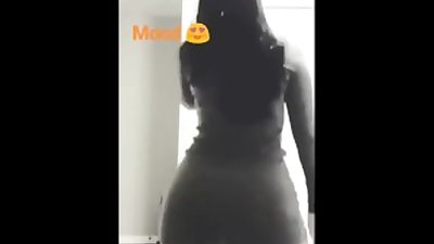 Sexy Indian girl twerks to Spanish music