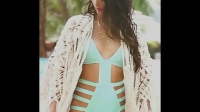 Pooja hegde nude bikini