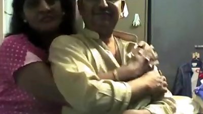 aunty fuck old auncle at home