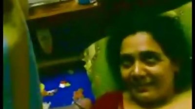 Aunty blowjobe and fingering showing boobs